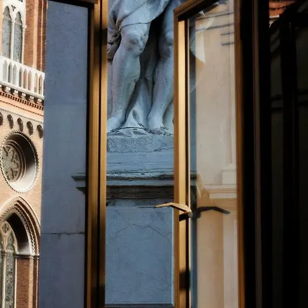 Sokol E Caterina Venecia